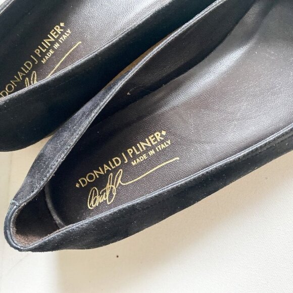 Donald J Pliner Black Suede Metal Monogram Detail Square Toe Flats 8M - Picture 2 of 8